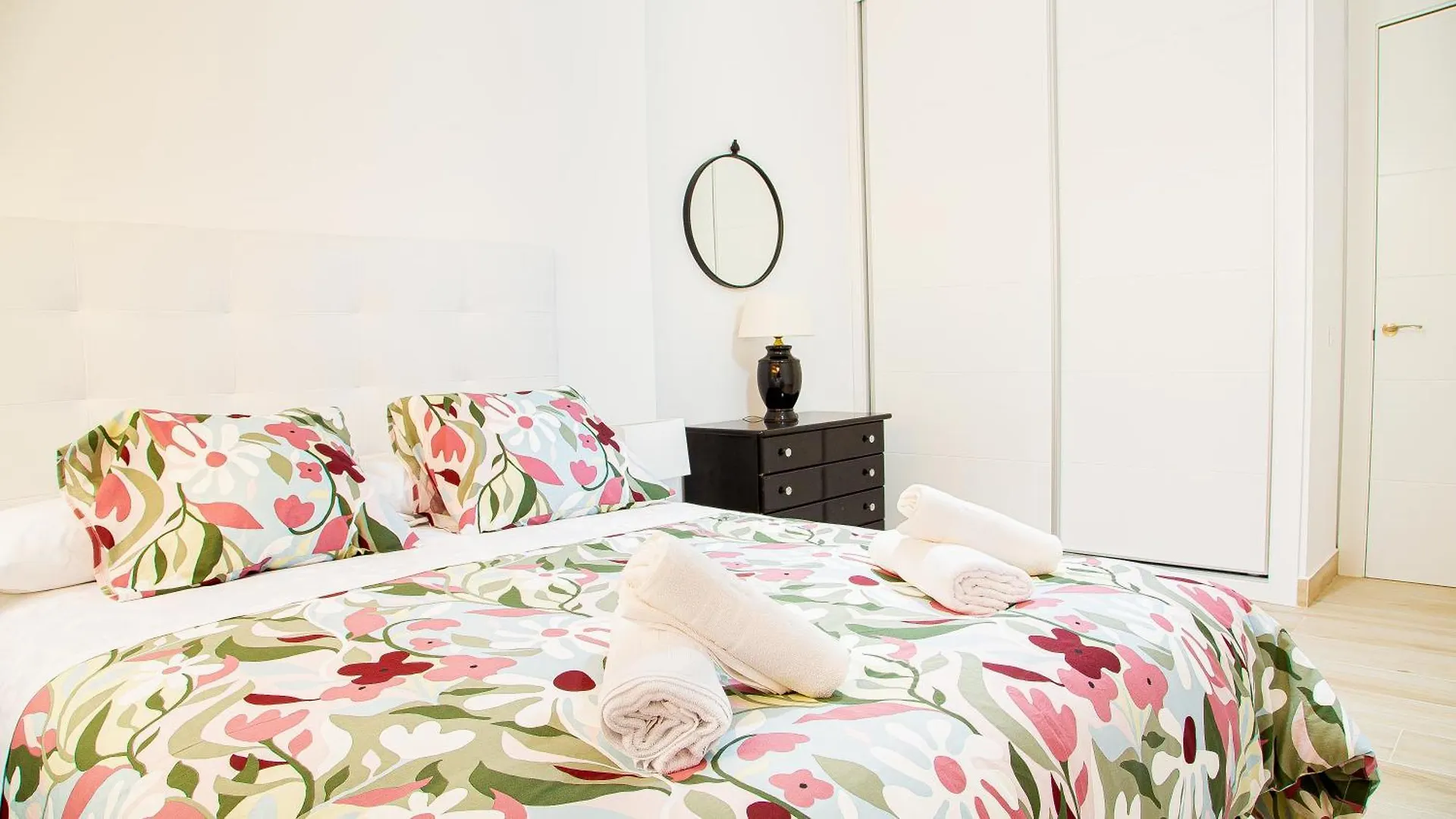 1ª Linea De Playa Marbell Center Apartment Marbella