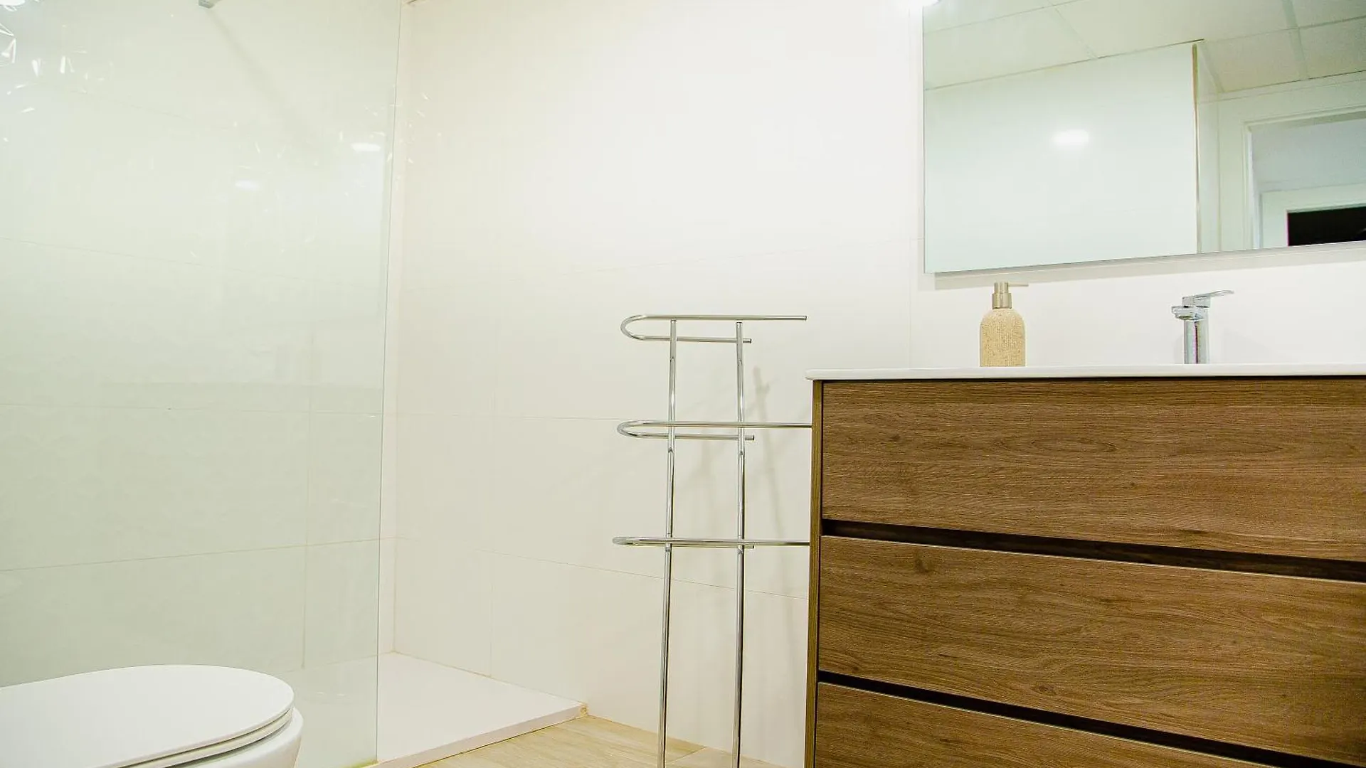 1ª Linea De Playa Marbell Center Apartment Marbella 0*,