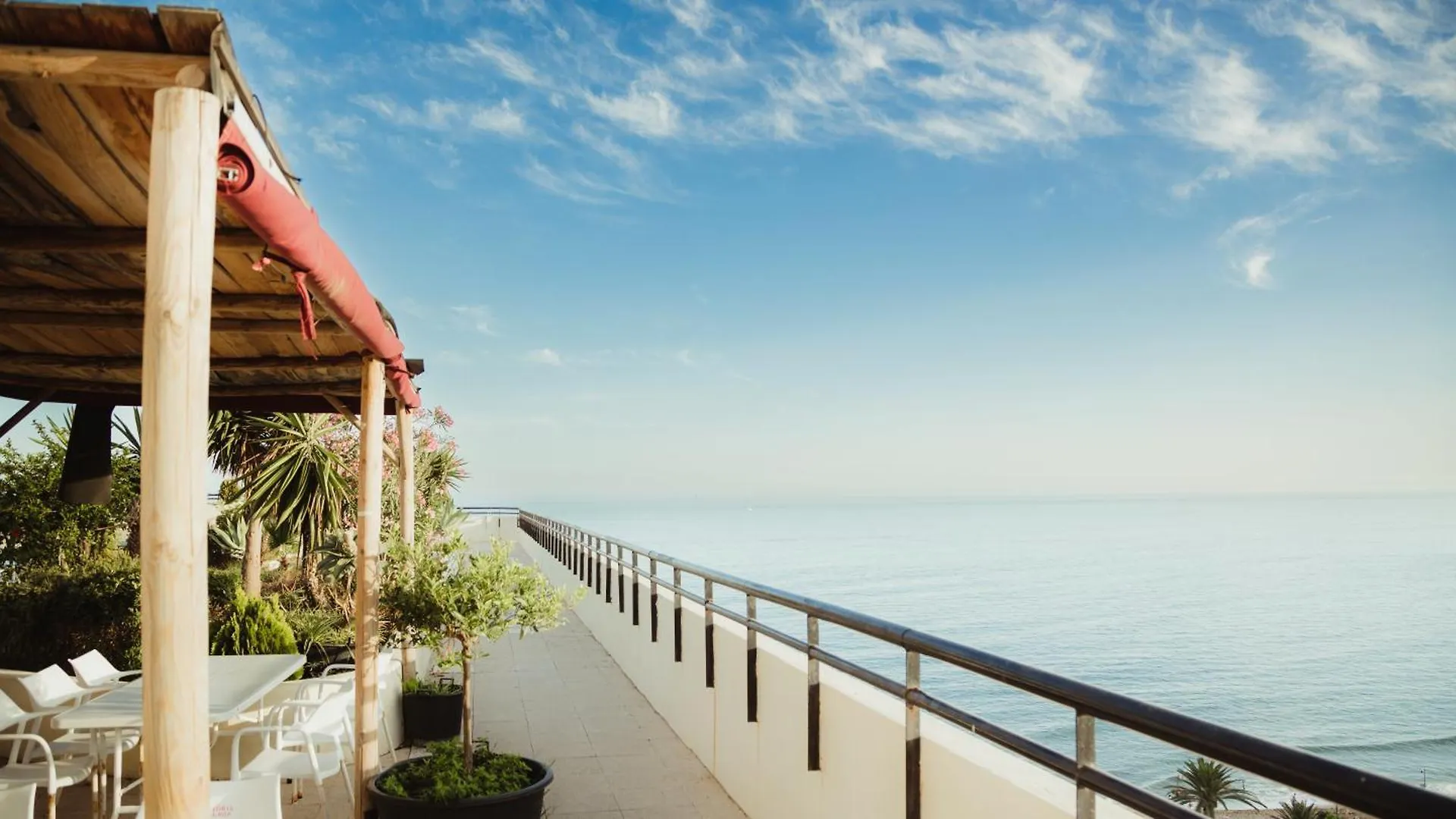 1ª Linea De Playa Marbell Center Apartment Marbella 0*,